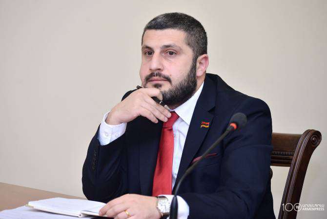 Եթե Նաիրի Հոխիկյանը հրապարակային չհերքի այս սուտը, ես կդիմեմ պատկան մարմիններին. Փամբուխչյան