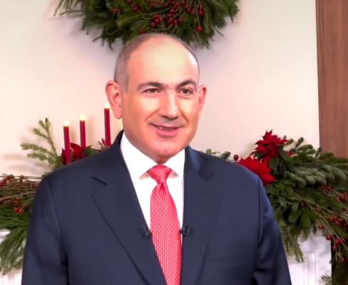 Սուրբծննդյան ուղերձը պատրաստելիս. Փաշինյան