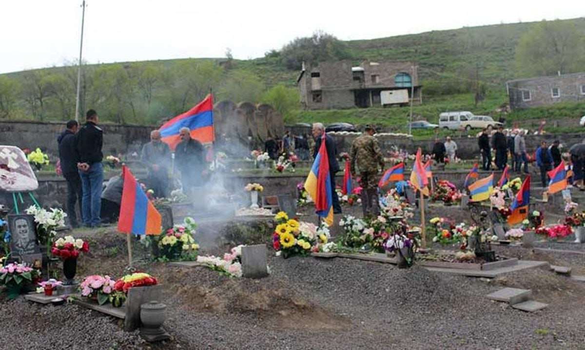 Взрыв в городском пантеоне Сисиана, есть раненый