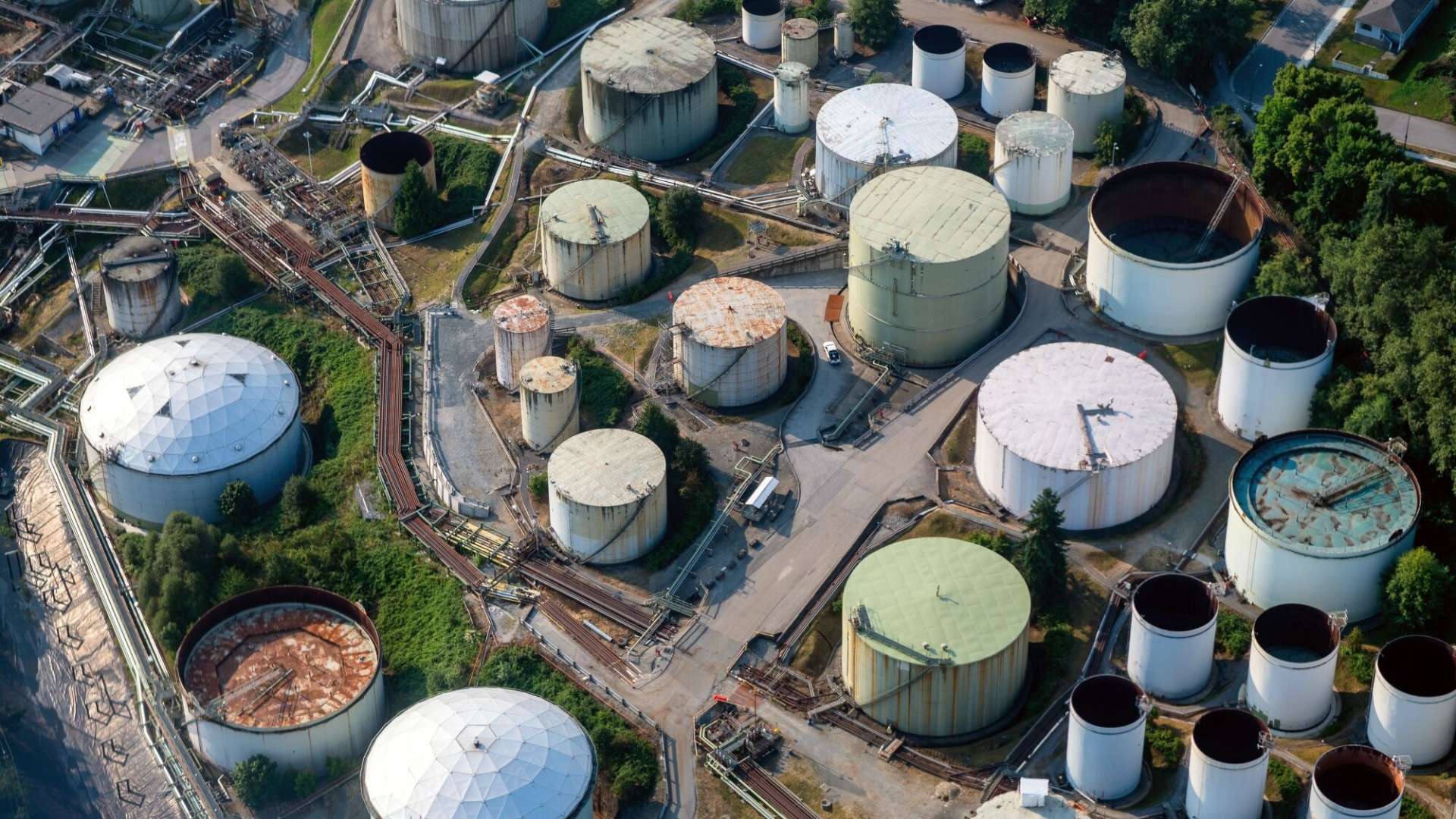 Europe buys a record amount of liquefied gas from Russia; Bloomberg