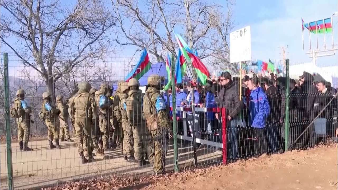 Արցախին նվիրաբերված 100 տոննա մթերքն արգելափակման պատճառով հնարավոր չէ տեղ հասցնել