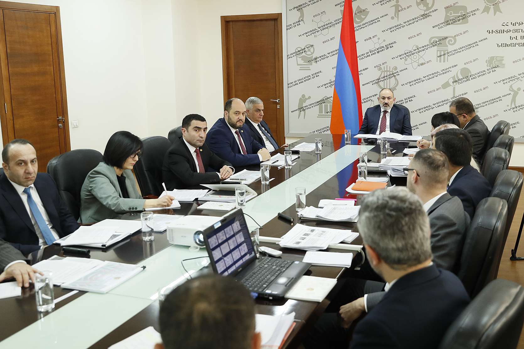 Նիկոլ Փաշինյանը ԿԳՄՍ պատասխանատուների ուշադրությունը հրավիրել է մշակութային և կրթական բովանդակության կարևորության վրա