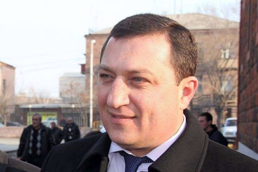 Նվեր Պետրոսյանը ազատվել է փոխվարչապետի խորհրդականի պաշտոնից