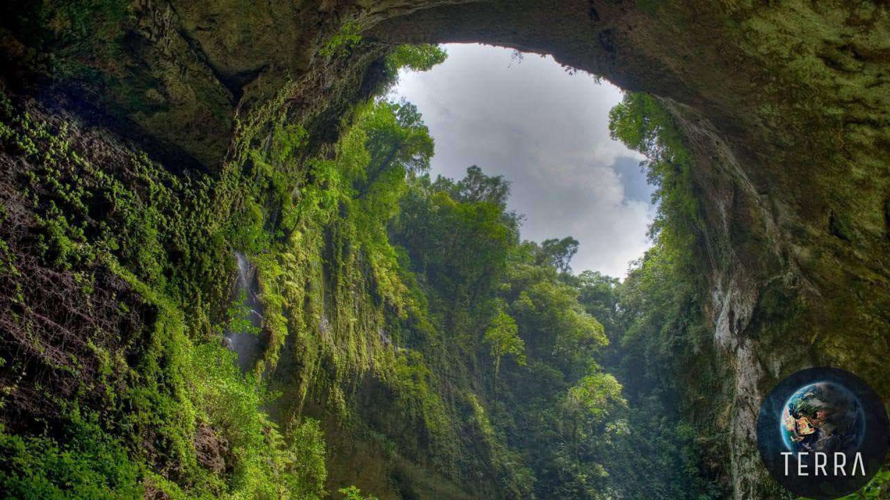 Աշխարհի ամենամեծ քարանձավը (ԼՈՒՍԱՆԿԱՐՆԵՐ)