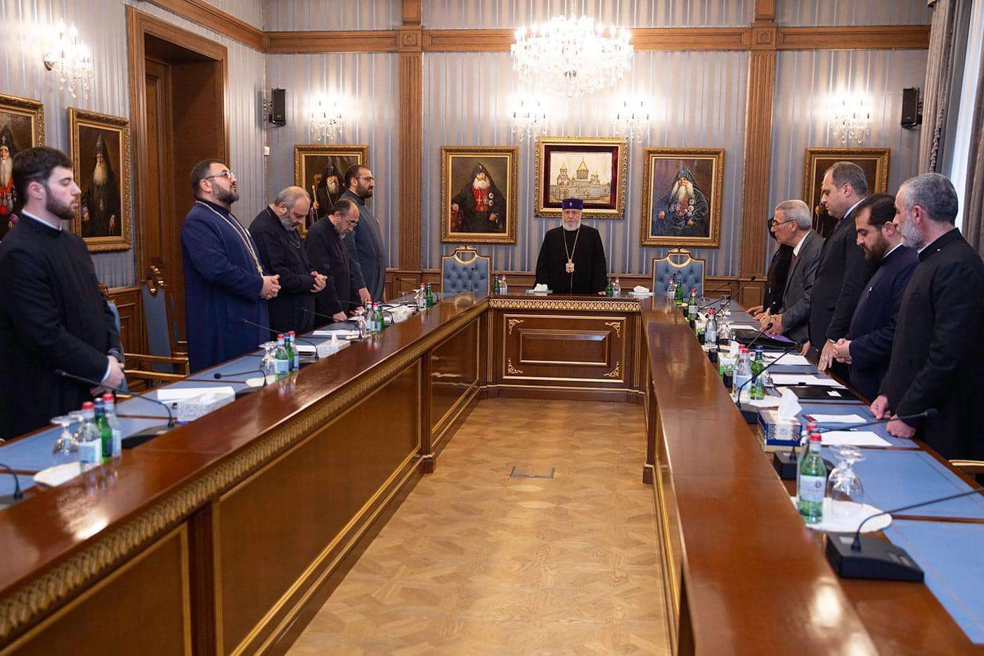 Քննարկվել են Արցախի շրջափակման պայմաններում եկեղեցու առաջիկա անելիքները