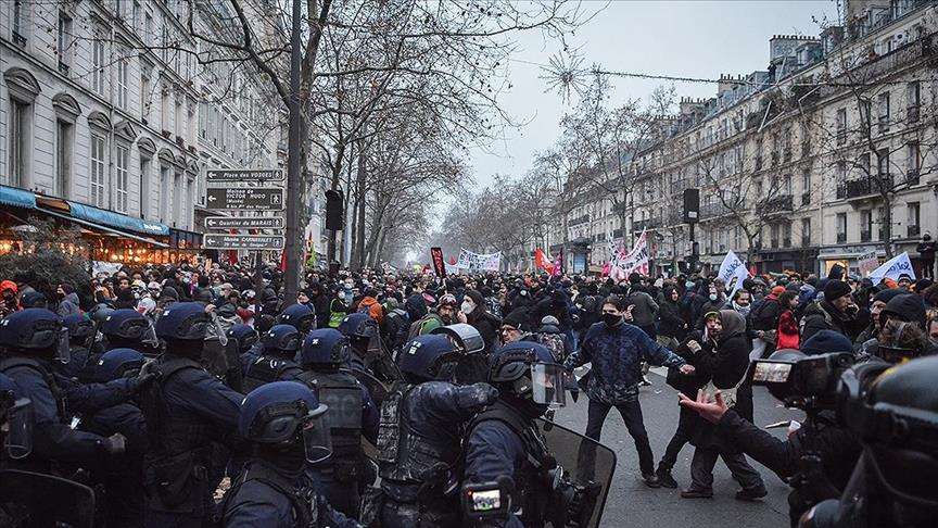More than 1 million French protest against pension reform