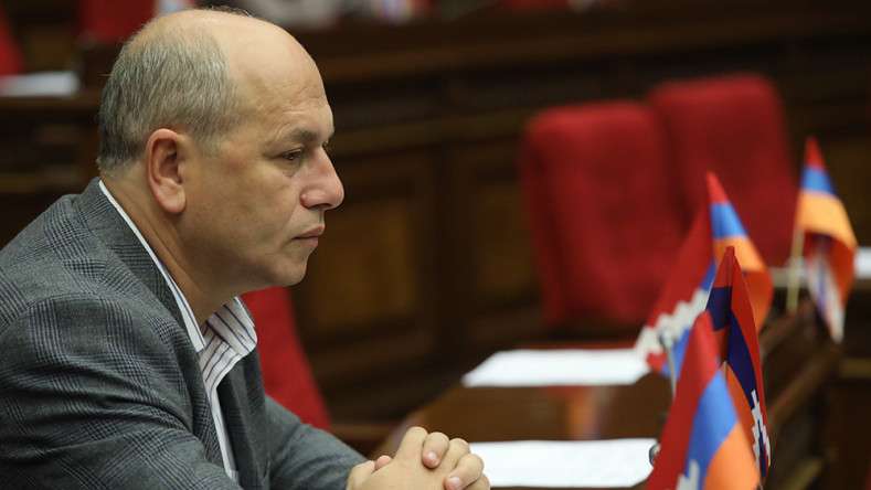 «Քաղաքացիությունից հրաժարվելու համար 150 հազար դրամը շատ քիչ է». Նազարյան