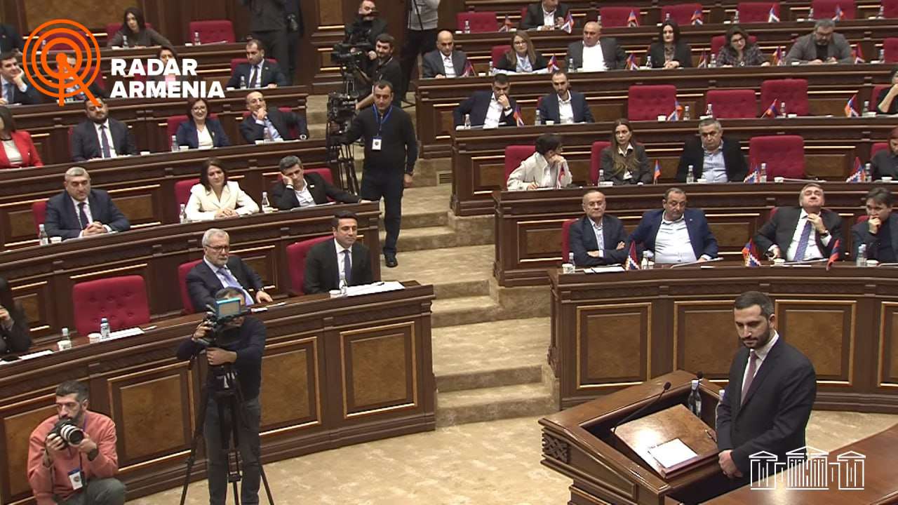 «Դուք դավաճա՞ն եք, ձեր թիմը դավաճա՞ն է, ձեր թիմը դավաճանների հավաքածո՞ւ է». Ռուբինյան