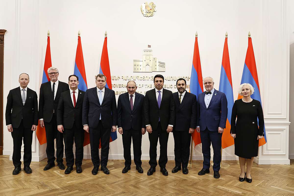 The European parliamentarians supported the efforts of the Armenian side towards peace
