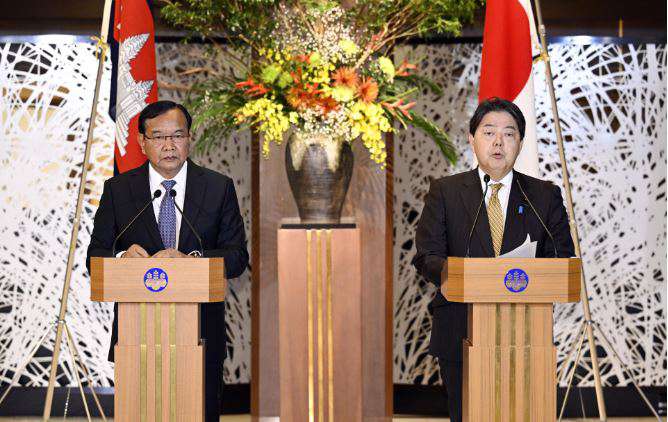 Japan and Cambodia will train Ukrainian deminers