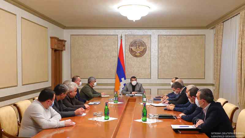 Խորհրդակցություն Արցախի նախագահ Արայիկ Հարությունյանի գլխավորությամբ