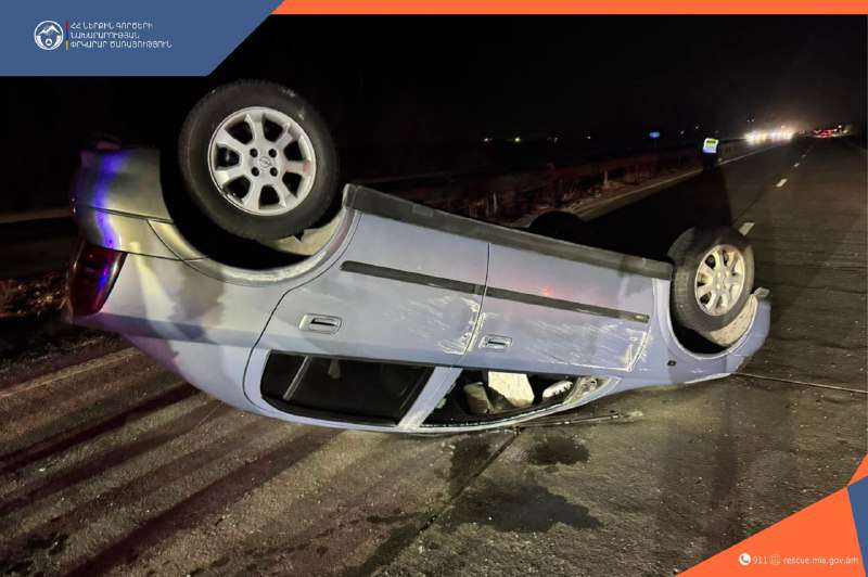 Վթար Երևան-Աշտարակ ճանապարհին. «Opel»-ը շրջվել է