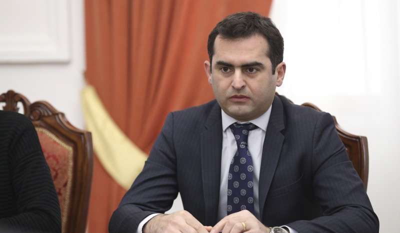 Hakob Arshakyan emphasized the need to release all prisoners