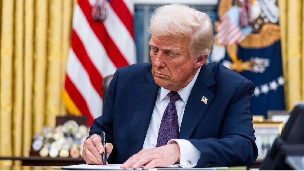 Trump suspends state order for sex reassignment of children