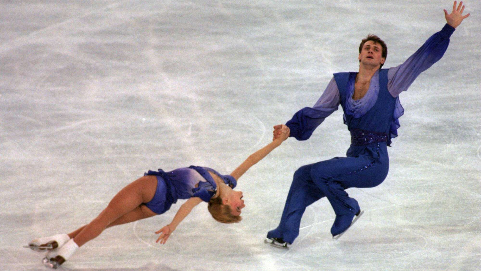World figure skating champions were on board the crashed plane. RIA