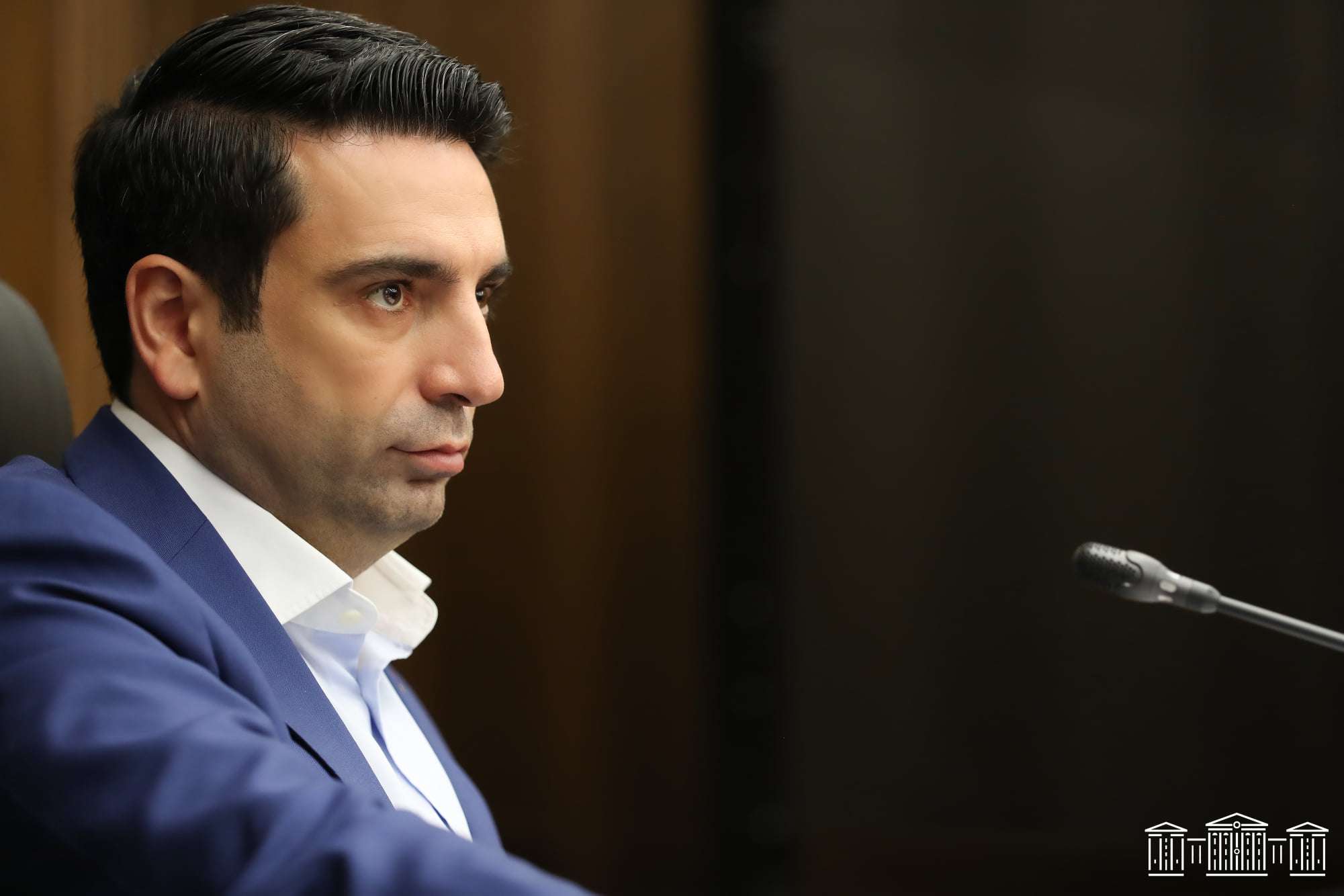 "Armenia also raises the issue of constitutional changes before Azerbaijan." Alain Simonyan
