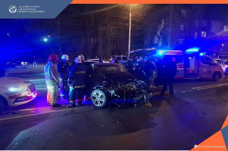Երեք ուղևոր հոսպիտալացվել է