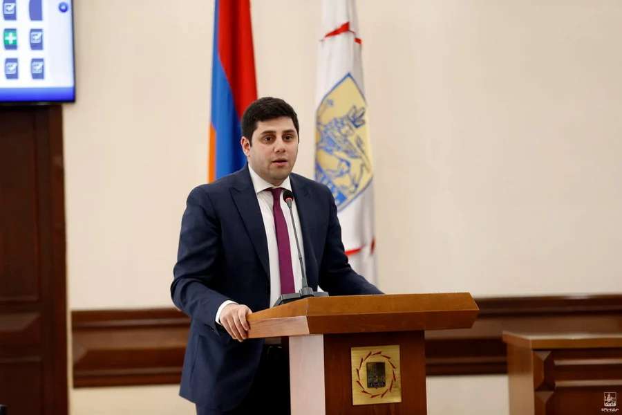 «Իշխանությունն ինչ-որ տեղ պետք է ժողովրդից վախենա». փոխքաղաքապետ (ՏԵՍԱՆՅՈՒԹ)