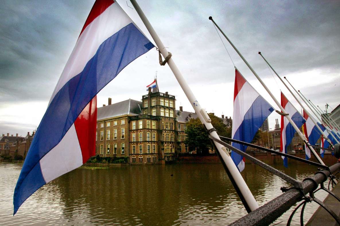 The Dutch Foreign Ministry is looking for ways to reopen the Lachin Corridor