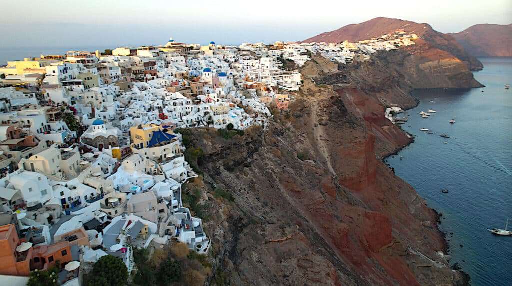 The famous Greek island of Santorini has been emptied due to the earthquake