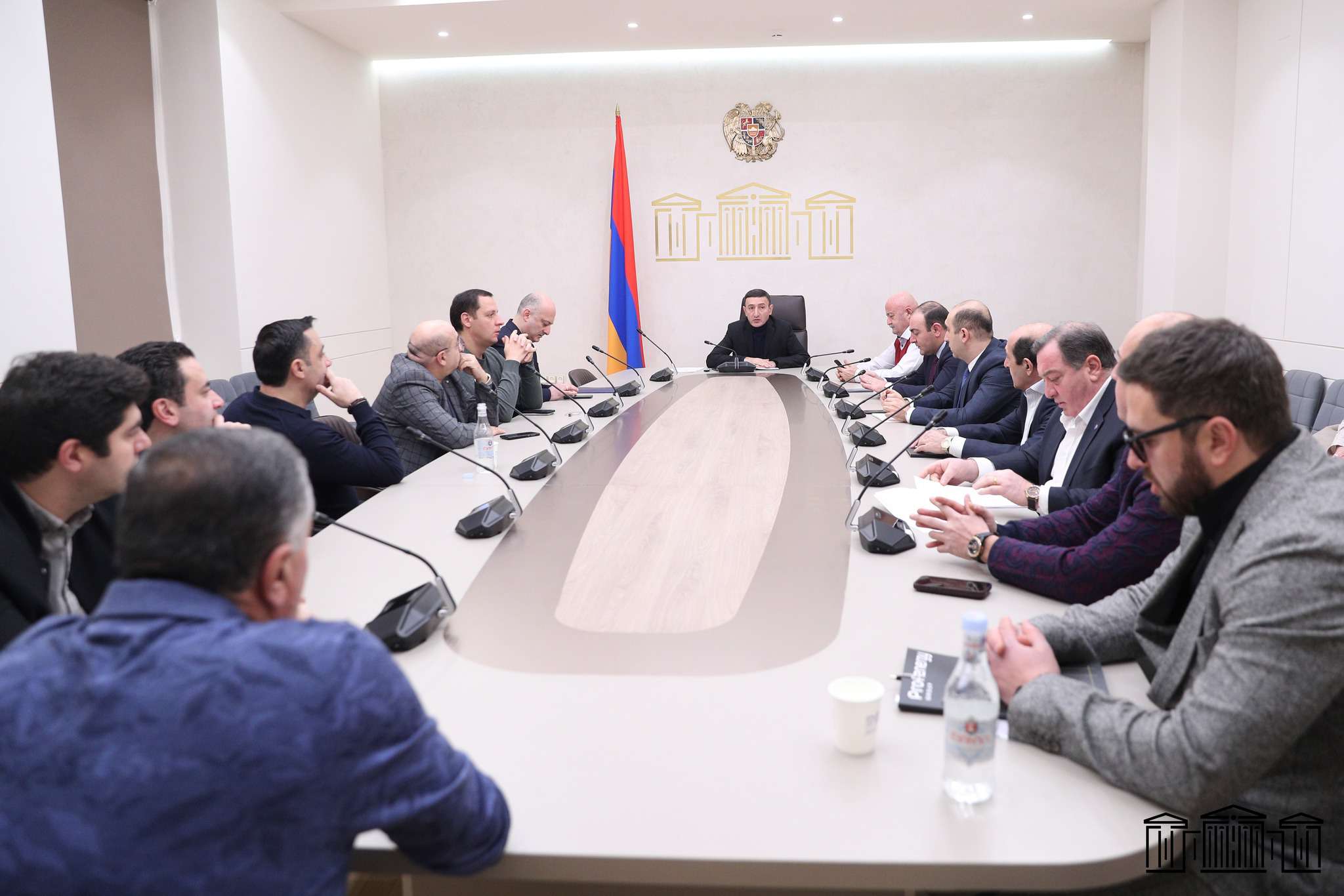 ԱԺ-ում հանդիպում է անցկացվել տեսչական մարմնի և նավթամթերքի բնագավառում գործունեություն իրականացնողների մասնակցությամբ