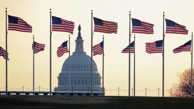 40,000 US civil servants agree to Trump's offer
