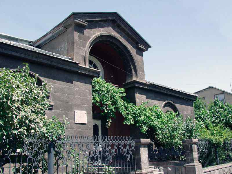 Նոր ցուցահանդես Ավ. Իսահակյանի տուն-թանգարանում