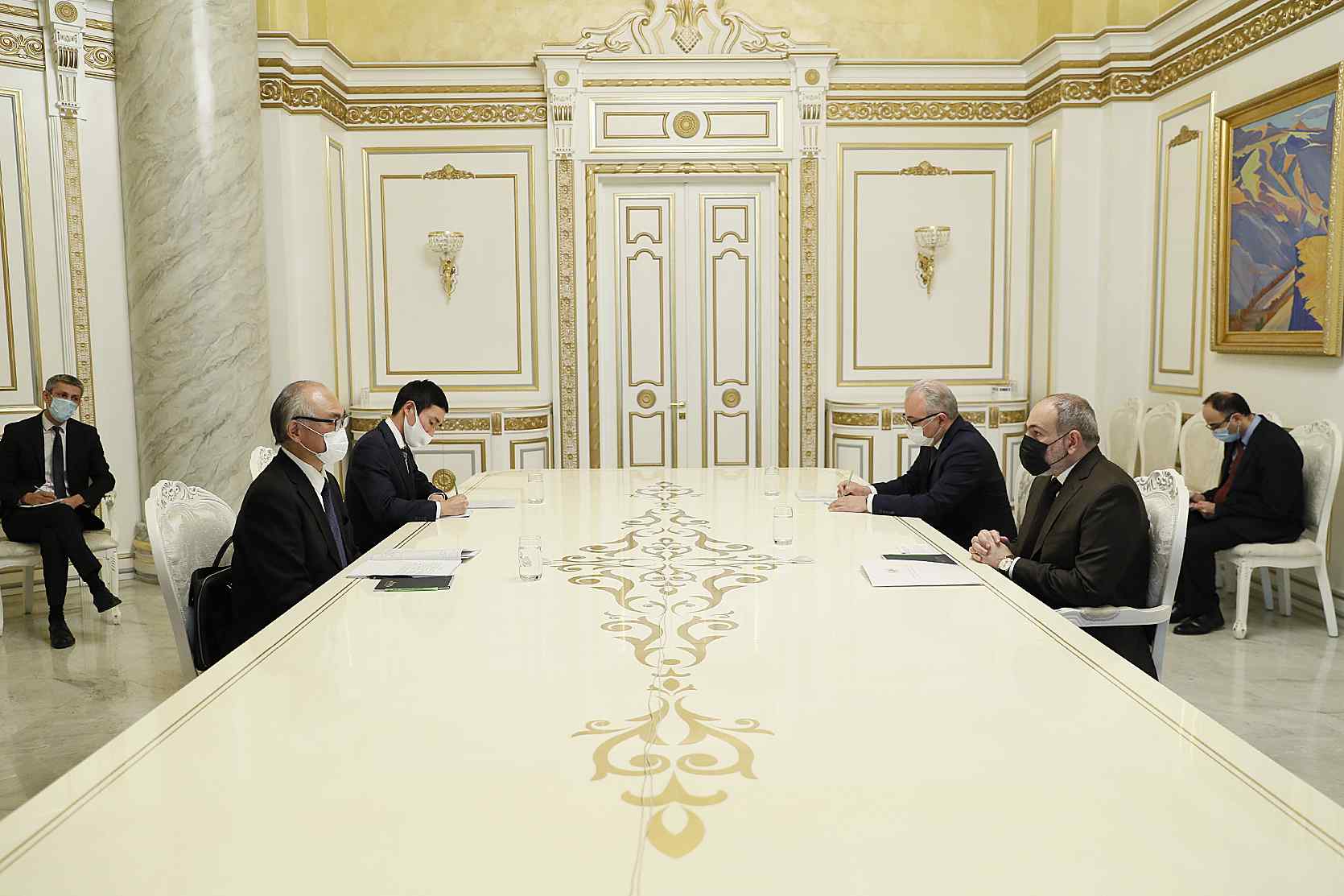 Փաշինյանն ընդունել է Ճապոնիայի դեսպանին