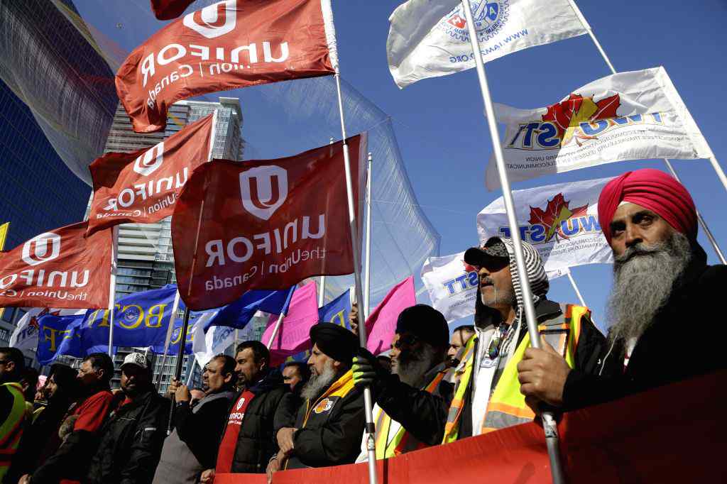 Կանադայում բեռնատարների վարորդները շարունակում են բողոքի ցույցերը