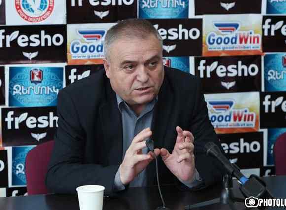 Ստեփանակերտում ժողովրդին օտարում են իշխանությունից