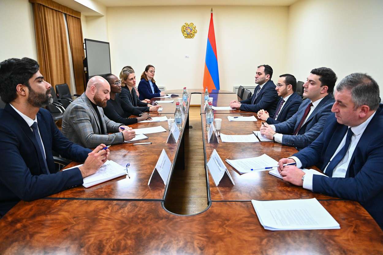 Mkhitar Hayrapetyan received representatives of the World Bank