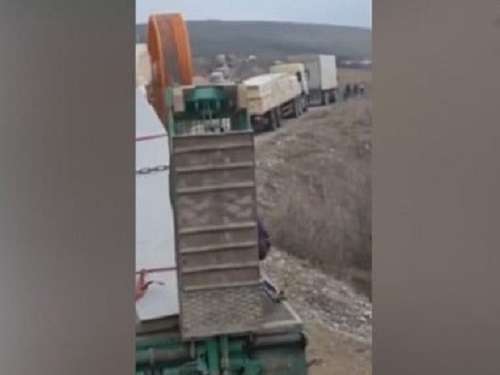 Жители Мартакерта не пропустили азербайджанскую военную колонну, им  пришлось вернуться назад