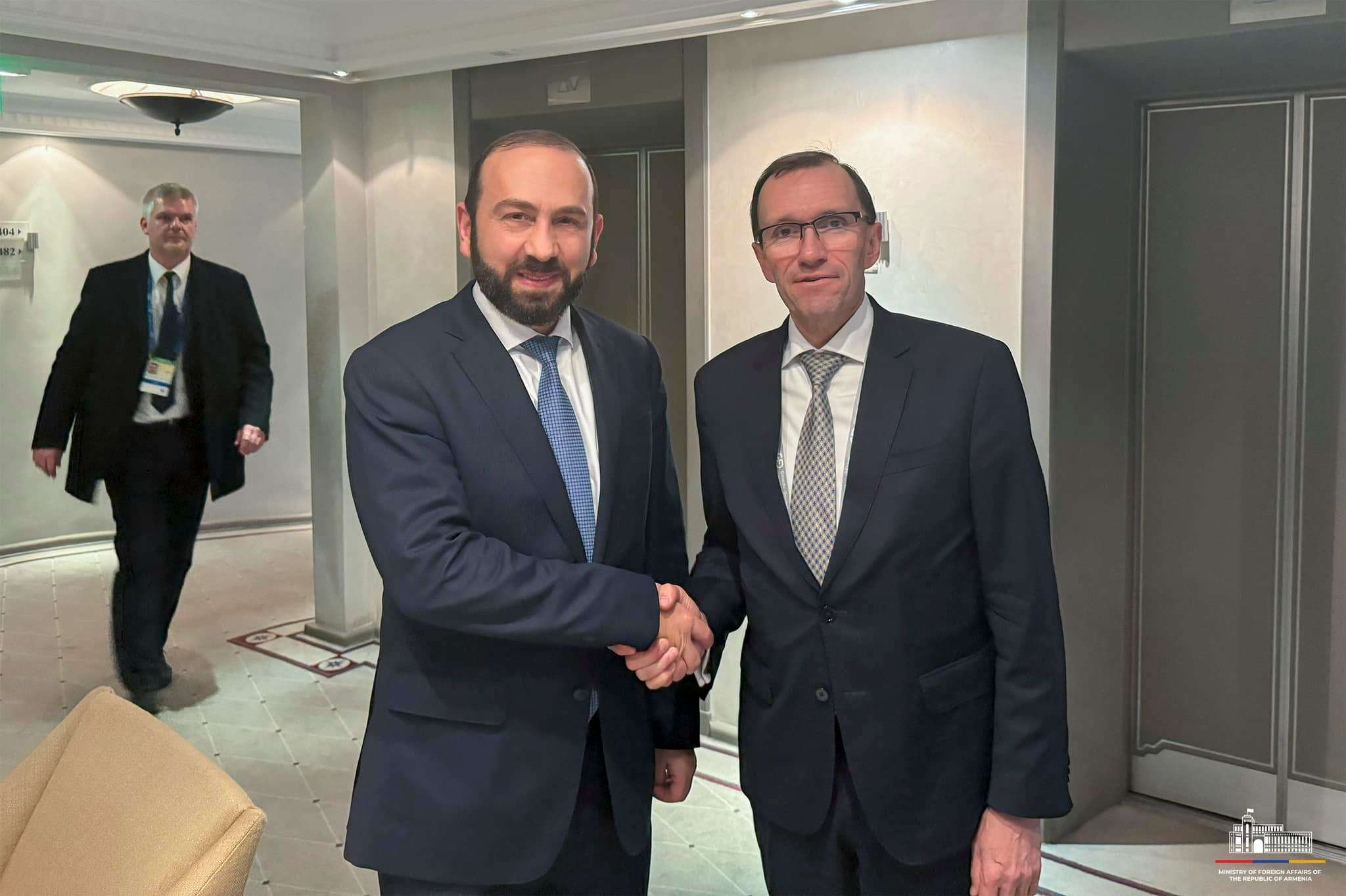 Ararat Mirzoyan met with colleagues from Norway, Albania, and Romania