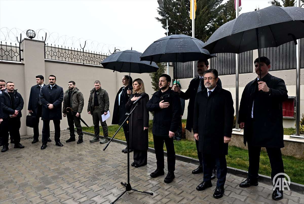 "Ukraine must receive security guarantees." Zelensky