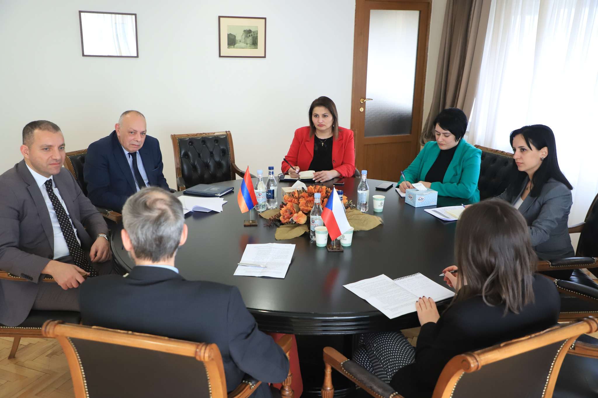 Issues related to the deepening of Armenian-Czech trade and economic ties were discussed