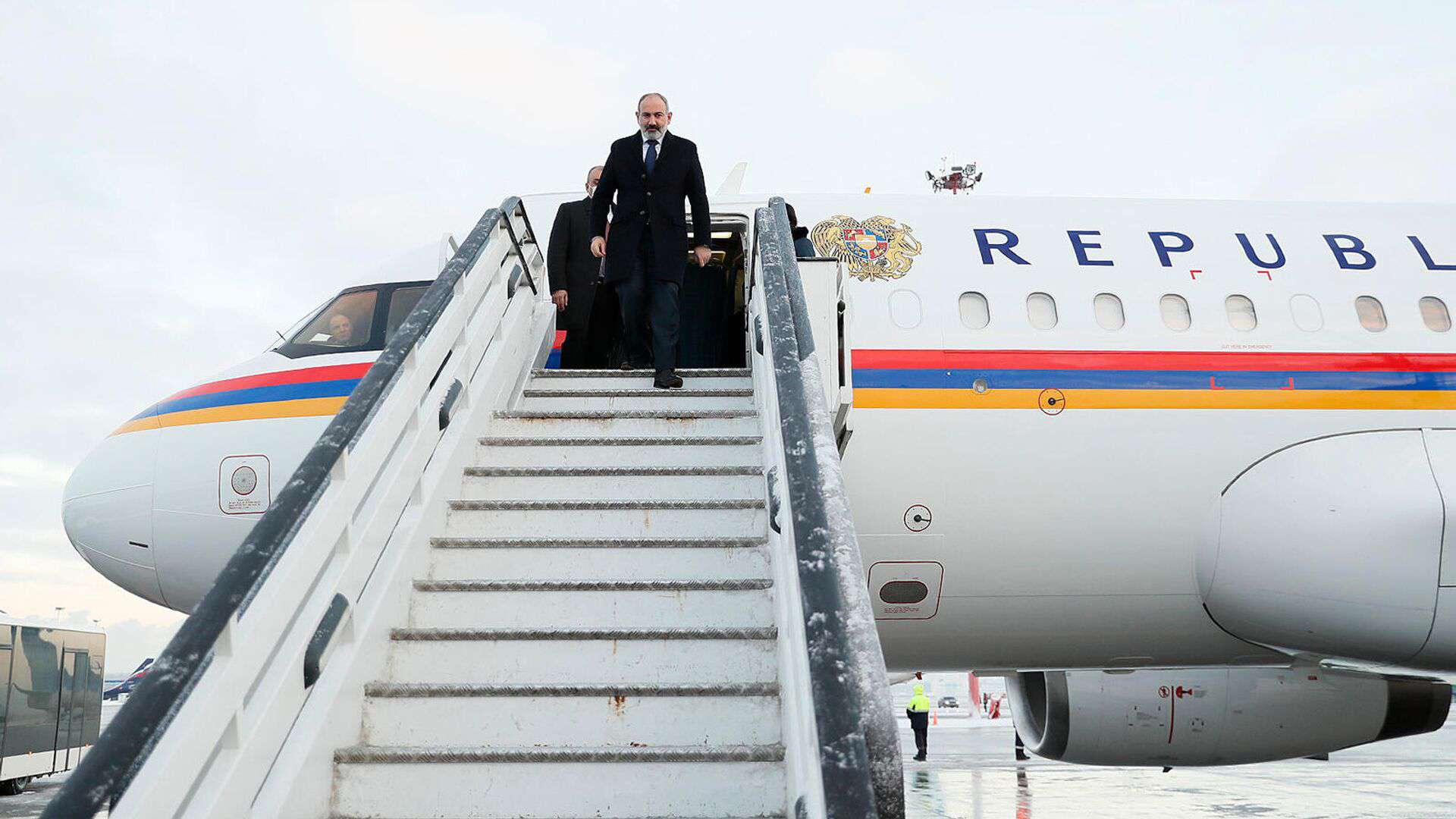 Nikol Pashinyan left for Georgia