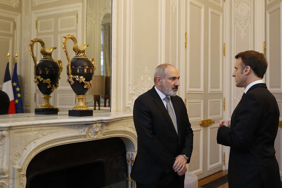 A meeting between Nikol Pashinyan and Emmanuel Macron took place at the Elysee Palace