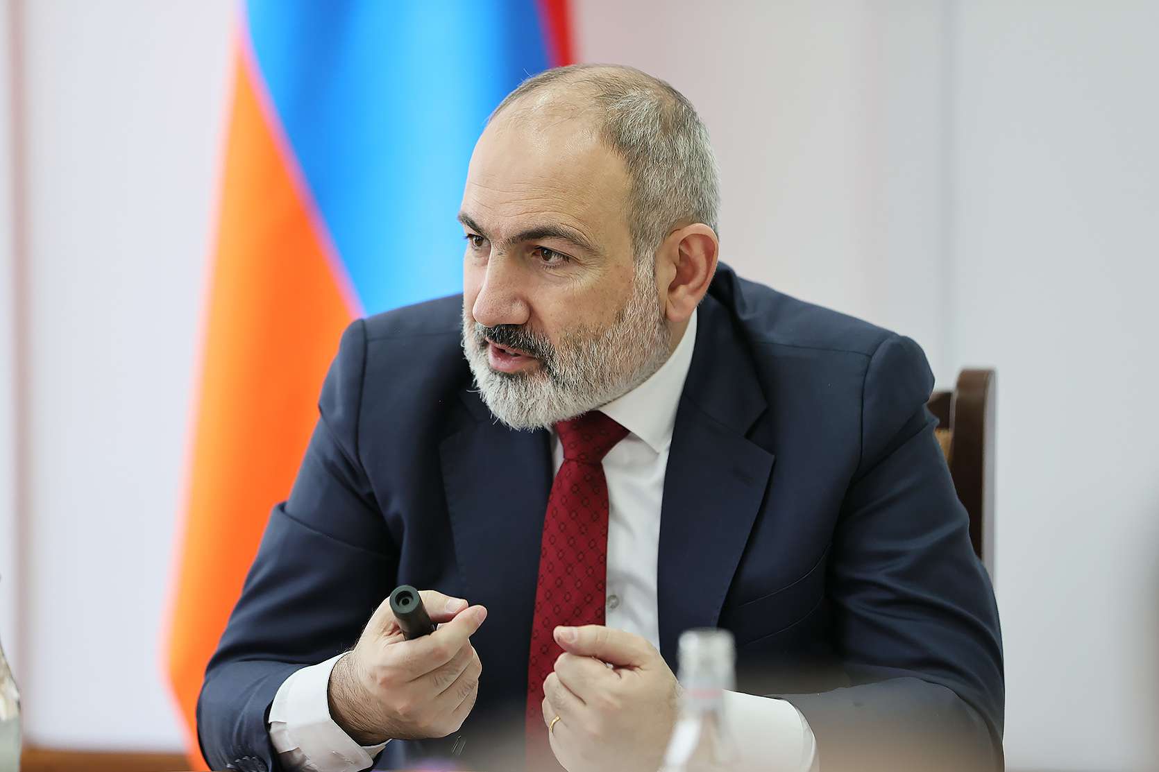 «Դե ուրեմն, Հայաստանում հարկ վճարածների հաշվին կառուցված ճանապարհից մի օգտվեք». վարչապետ