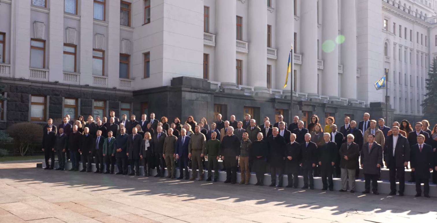 Посол Армении в Украине принял участие во встрече с Зеленским