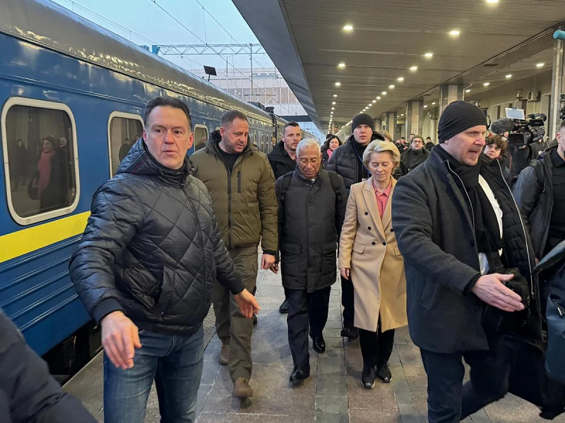 Costa and Leyen arrive in  Kyiv