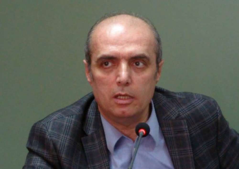 Ամենքն իր շահն է պաշտպանում