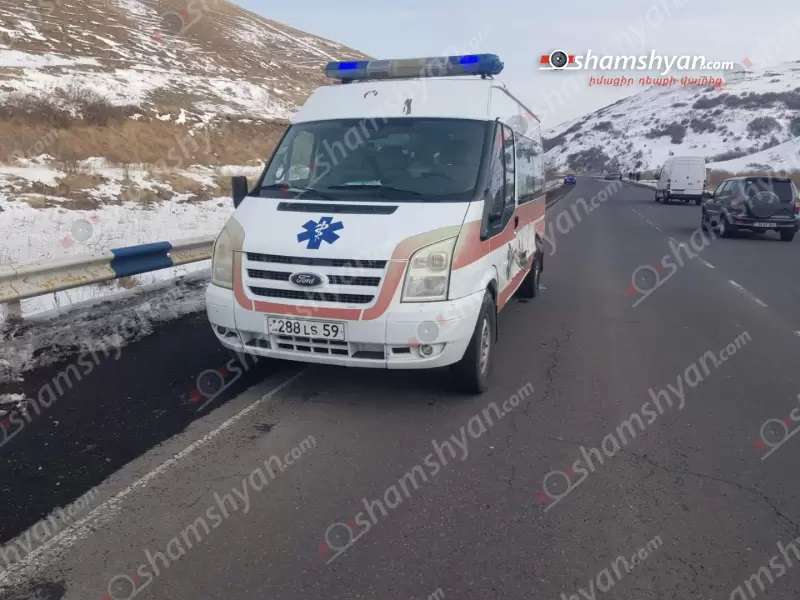 Երևան-Սևան-Իջևան ավտոճանապարհիմն բախվել են Mitsubishi և Ford Transit շտապօգնության ավտոմեքենաները