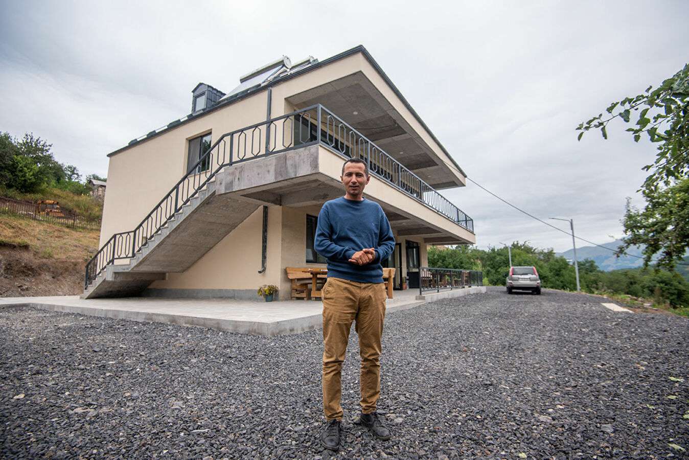 Пашинян уволил Роберта Гукасяна с поста своего советника. Его ждет новая должность