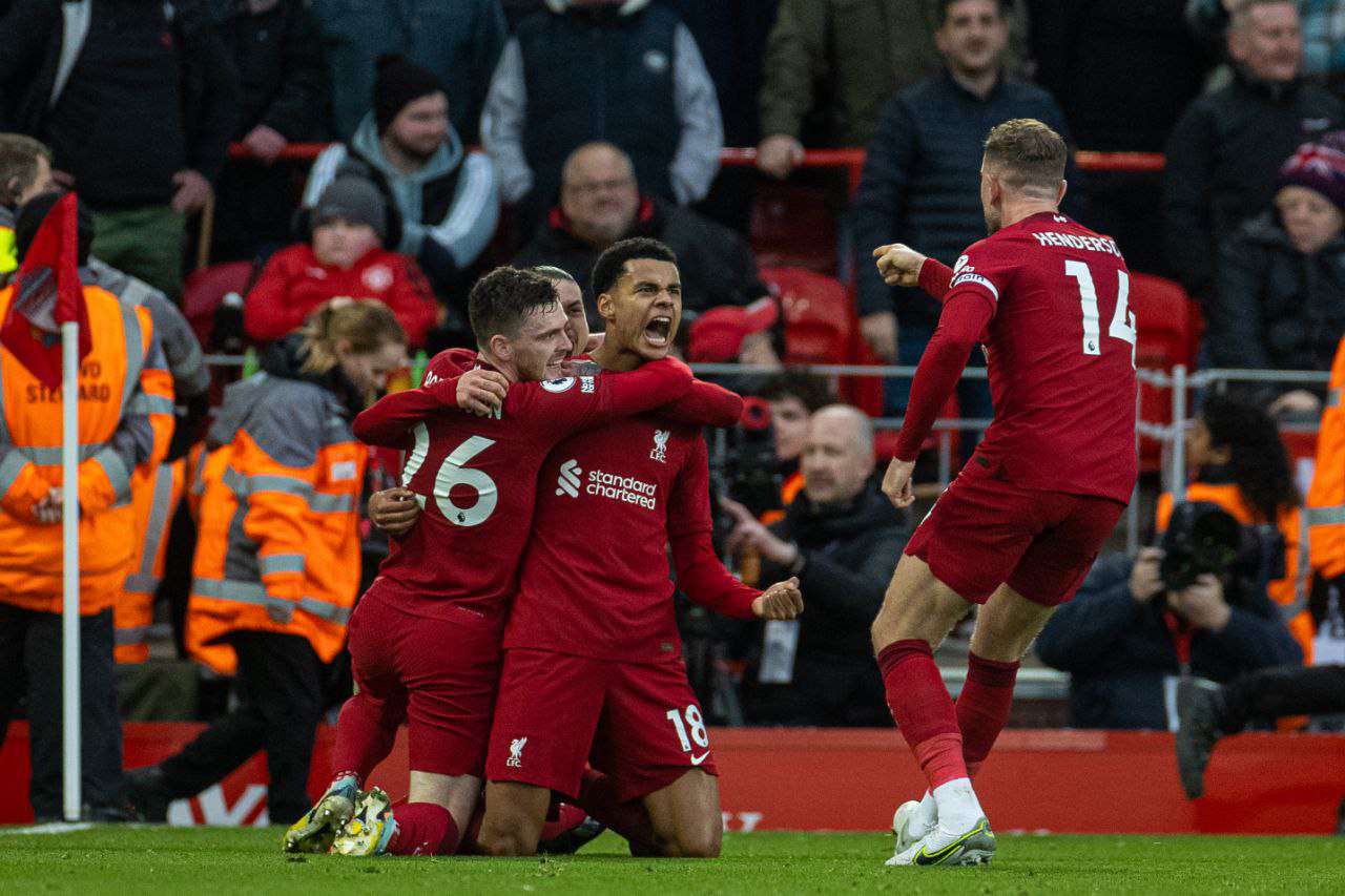 "Liverpool" beat "Manchester United" with a score of 7:0