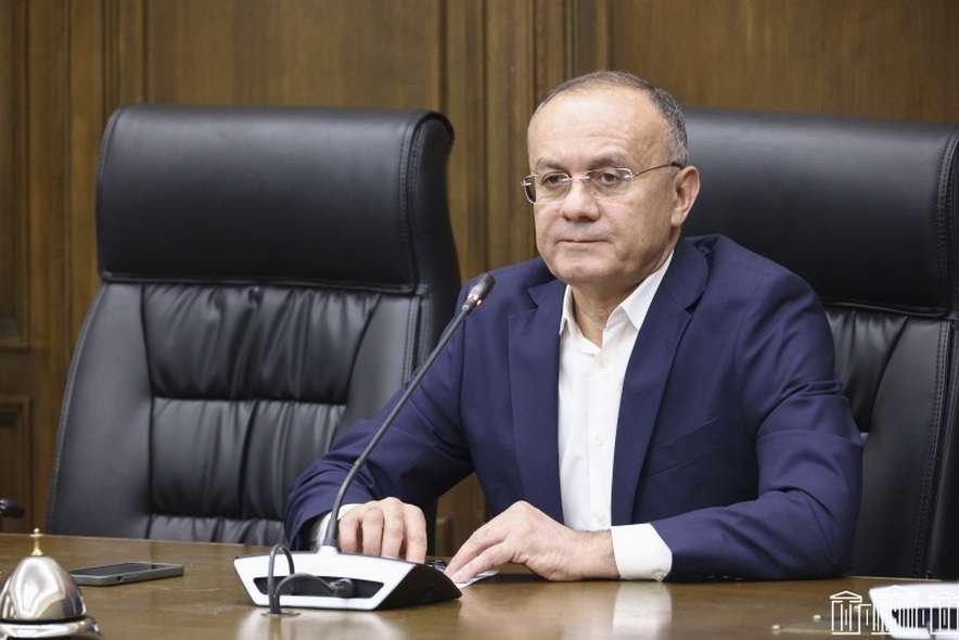 «Գերիների հարցը  բանակցային սեղանին պետք է լինի մշտապես». Օհանյան