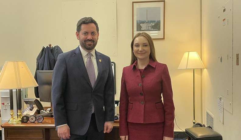 They touched upon promoting bilateral relations between Armenia and the United States.