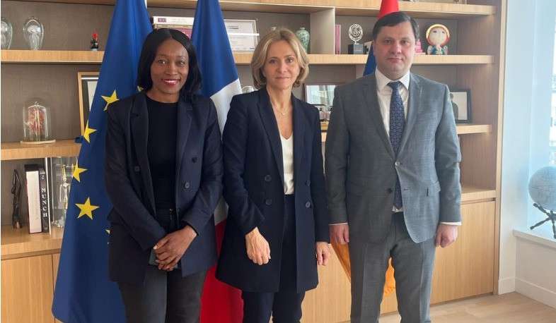 Դեսպան Խաչատրյանը հանդիպել է Իլ-դե-Ֆրանս ռեգիոնի նախագահին