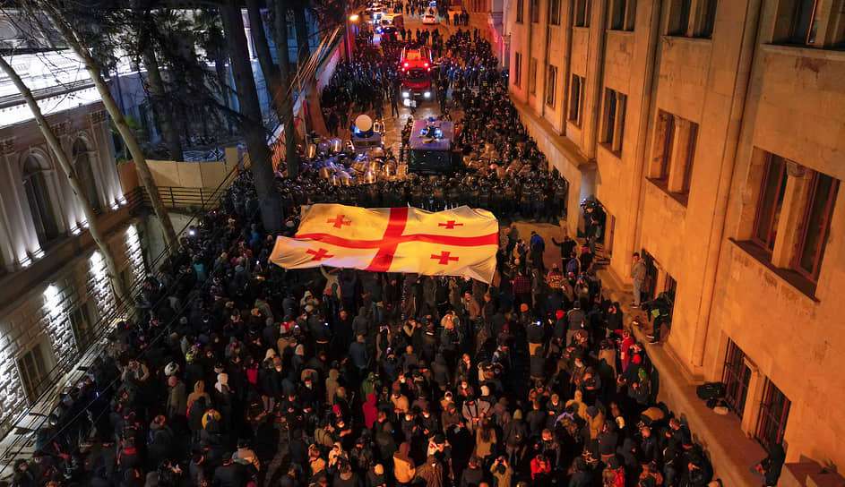 В Тбилиси продолжаются акции протеста