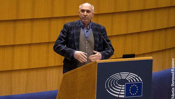 Депутат  Европарламента Петер ван Дален призвал защитить армян от Алиева