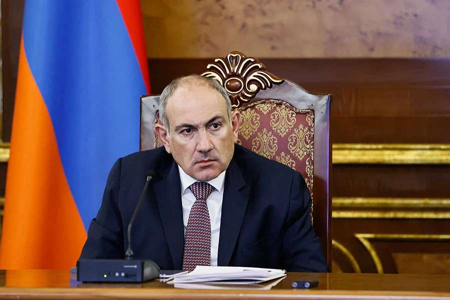«Ընտրակեղծարար-ուզուրպատորներ, ձե՞զ ով է ժամանակին իշխանության բերել». վարչապետ